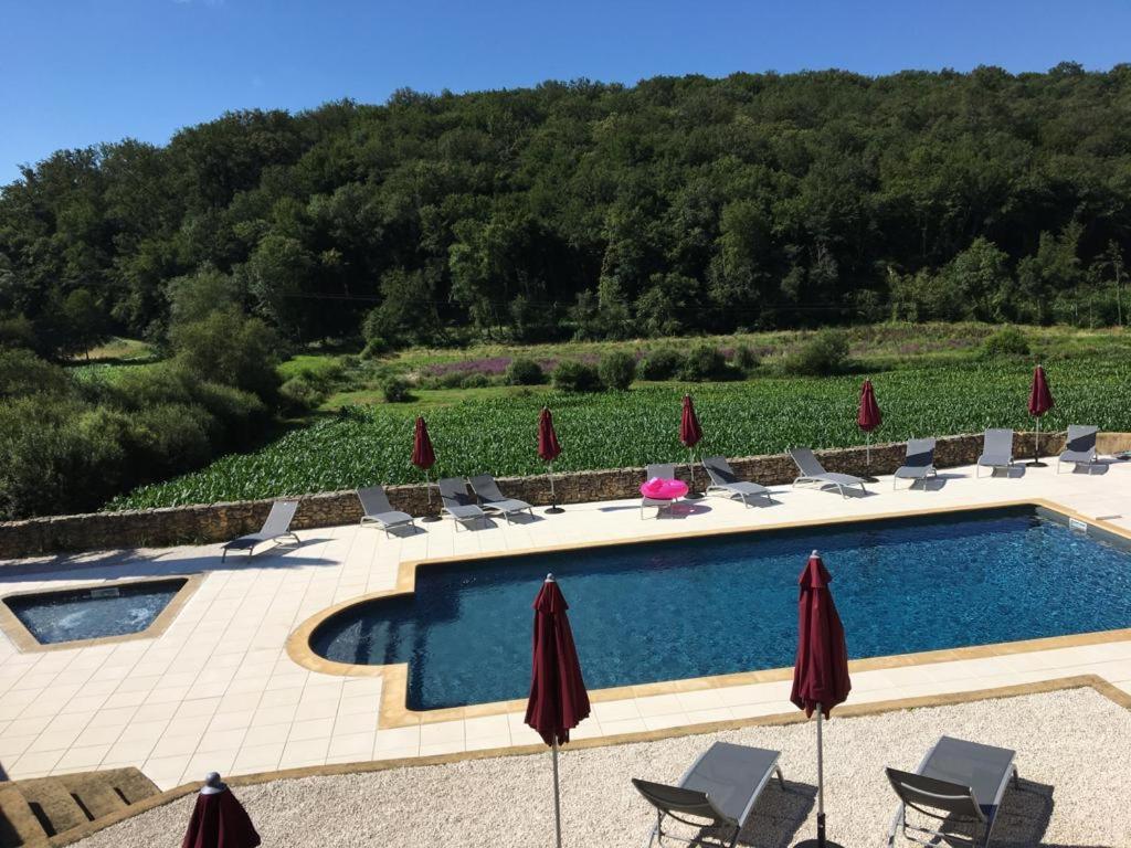 Domaine Les Maurelles Hébergement de vacances Milhac